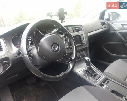 Белый Фольксваген Гольф, объемом двигателя 1.4 л и пробегом 164 тыс. км за 12300 $, фото 8 на Automoto.ua