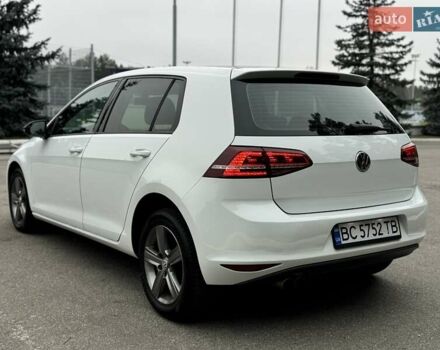 Белый Фольксваген Гольф, объемом двигателя 1.97 л и пробегом 199 тыс. км за 12800 $, фото 4 на Automoto.ua