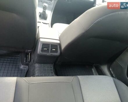 Білий Фольксваген Гольф, об'ємом двигуна 2 л та пробігом 265 тис. км за 11800 $, фото 22 на Automoto.ua