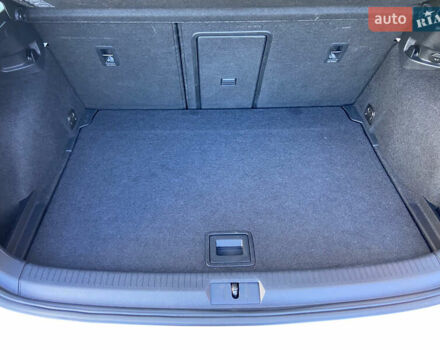 Білий Фольксваген Гольф, об'ємом двигуна 1.97 л та пробігом 185 тис. км за 13500 $, фото 41 на Automoto.ua