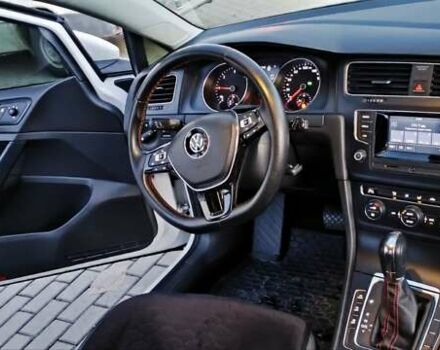 Белый Фольксваген Гольф, объемом двигателя 1.97 л и пробегом 250 тыс. км за 13300 $, фото 9 на Automoto.ua