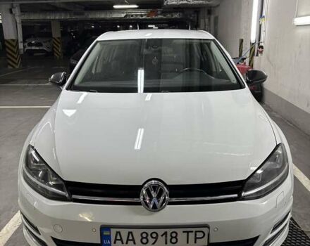 Фольксваген Гольф 2013 в Киеве на Automoto.ua Белый Фольксваген Гольф, объемом двигателя 1.97 л и пробегом 143 тыс. км за 14200 $, фото 1 на Automoto.ua