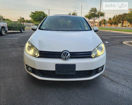 Белый Фольксваген Гольф, объемом двигателя 2 л и пробегом 169 тыс. км за 2000 $, фото 1 на Automoto.ua