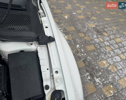 Белый Фольксваген Гольф, объемом двигателя 1.4 л и пробегом 151 тыс. км за 10800 $, фото 25 на Automoto.ua