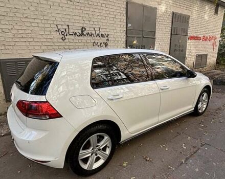 Фольксваген Гольф 2013 в Киеве на Automoto.ua Белый Фольксваген Гольф, объемом двигателя 1.97 л и пробегом 143 тыс. км за 14200 $, фото 6 на Automoto.ua