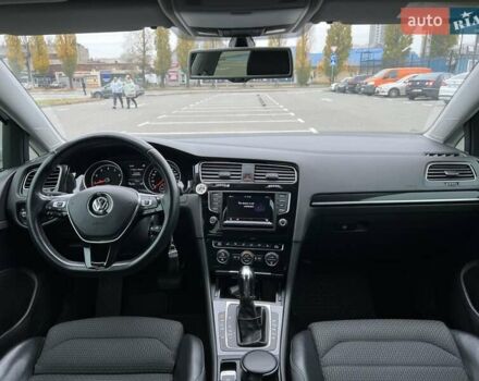 Белый Фольксваген Гольф, объемом двигателя 1.4 л и пробегом 125 тыс. км за 14777 $, фото 19 на Automoto.ua