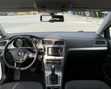 Белый Фольксваген Гольф, объемом двигателя 1.4 л и пробегом 240 тыс. км за 14000 $, фото 19 на Automoto.ua