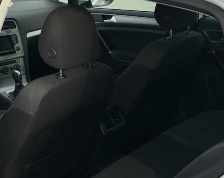 Белый Фольксваген Гольф, объемом двигателя 1.4 л и пробегом 240 тыс. км за 14000 $, фото 17 на Automoto.ua