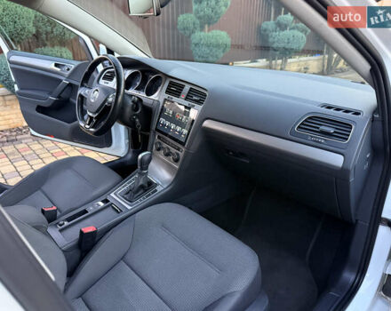 Білий Фольксваген Гольф, об'ємом двигуна 1.97 л та пробігом 198 тис. км за 14500 $, фото 36 на Automoto.ua