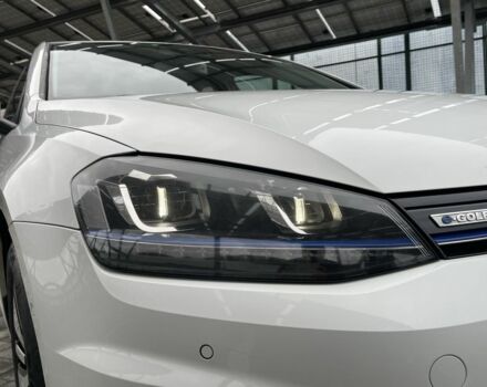 Фольксваген Гольф 2014 в Дрогобыче на Automoto.ua Белый Фольксваген Гольф, объемом двигателя 0 л и пробегом 96 тыс. км за 8750 $, фото 6 на Automoto.ua