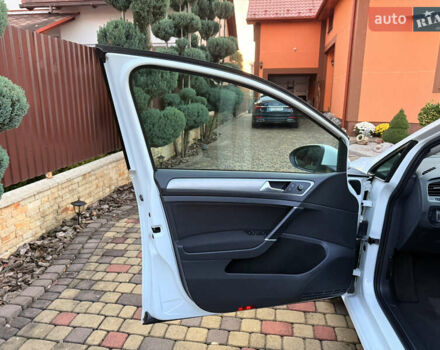 Білий Фольксваген Гольф, об'ємом двигуна 1.97 л та пробігом 198 тис. км за 14500 $, фото 37 на Automoto.ua