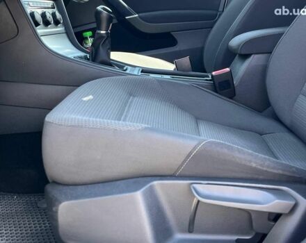 Белый Фольксваген Гольф, объемом двигателя 1.6 л и пробегом 285 тыс. км за 10590 $, фото 16 на Automoto.ua