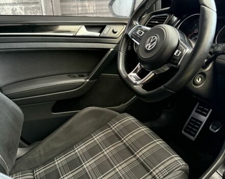 Белый Фольксваген Гольф, объемом двигателя 2 л и пробегом 218 тыс. км за 14550 $, фото 3 на Automoto.ua