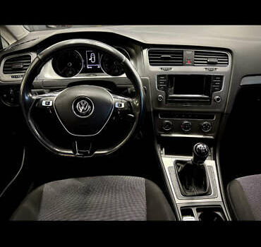 Белый Фольксваген Гольф, объемом двигателя 1.97 л и пробегом 288 тыс. км за 11900 $, фото 20 на Automoto.ua