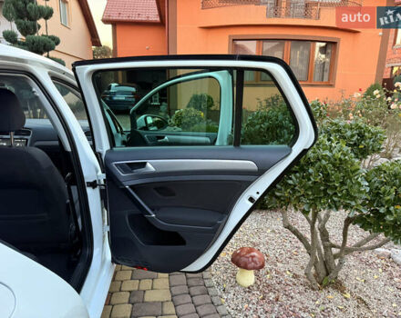 Білий Фольксваген Гольф, об'ємом двигуна 1.97 л та пробігом 198 тис. км за 14500 $, фото 44 на Automoto.ua