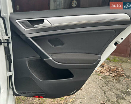 Білий Фольксваген Гольф, об'ємом двигуна 0 л та пробігом 165 тис. км за 9500 $, фото 40 на Automoto.ua