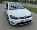 Белый Фольксваген Гольф, объемом двигателя 0 л и пробегом 105 тыс. км за 10999 $, фото 1 на Automoto.ua
