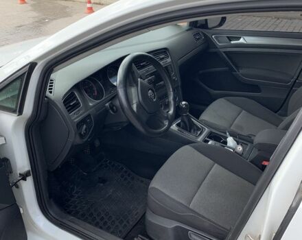 Білий Фольксваген Гольф, об'ємом двигуна 1.4 л та пробігом 205 тис. км за 7800 $, фото 5 на Automoto.ua