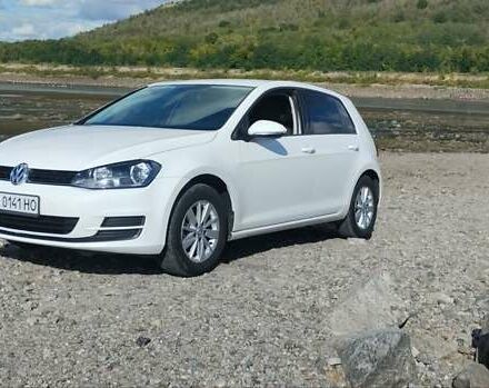 Белый Фольксваген Гольф, объемом двигателя 1.8 л и пробегом 128 тыс. км за 12000 $, фото 11 на Automoto.ua