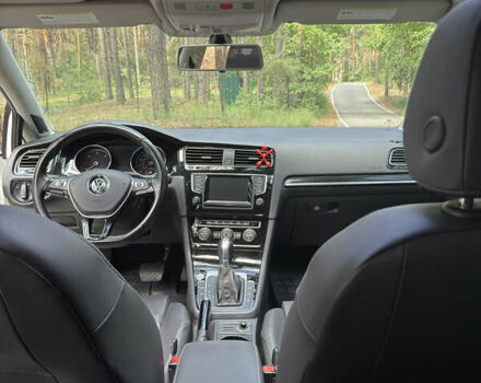 Белый Фольксваген Гольф, объемом двигателя 1.97 л и пробегом 135 тыс. км за 15300 $, фото 8 на Automoto.ua