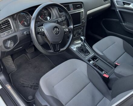 Белый Фольксваген Гольф, объемом двигателя 0 л и пробегом 167 тыс. км за 9500 $, фото 4 на Automoto.ua