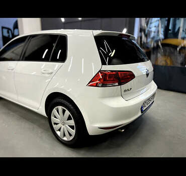 Белый Фольксваген Гольф, объемом двигателя 1.97 л и пробегом 288 тыс. км за 11900 $, фото 11 на Automoto.ua