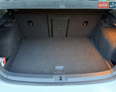 Білий Фольксваген Гольф, об'ємом двигуна 1.97 л та пробігом 198 тис. км за 14500 $, фото 46 на Automoto.ua