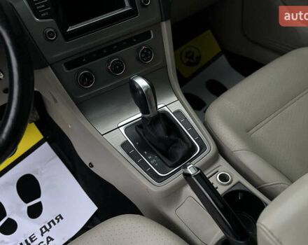 Белый Фольксваген Гольф, объемом двигателя 1.8 л и пробегом 230 тыс. км за 11700 $, фото 12 на Automoto.ua