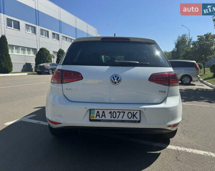 Білий Фольксваген Гольф, об'ємом двигуна 1.97 л та пробігом 169 тис. км за 14300 $, фото 4 на Automoto.ua