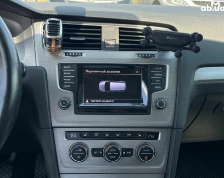 Белый Фольксваген Гольф, объемом двигателя 1.6 л и пробегом 285 тыс. км за 10590 $, фото 39 на Automoto.ua