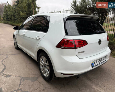 Белый Фольксваген Гольф, объемом двигателя 1.6 л и пробегом 172 тыс. км за 10900 $, фото 13 на Automoto.ua