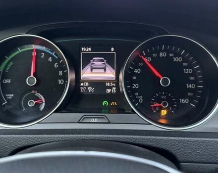 Білий Фольксваген Гольф, об'ємом двигуна 0 л та пробігом 167 тис. км за 9500 $, фото 4 на Automoto.ua