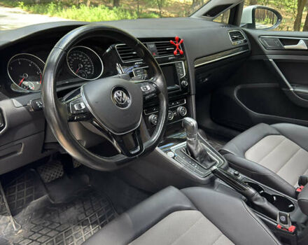 Белый Фольксваген Гольф, объемом двигателя 1.97 л и пробегом 135 тыс. км за 15300 $, фото 10 на Automoto.ua