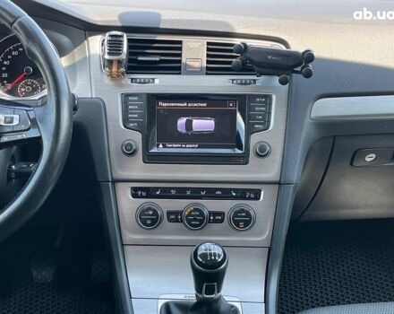 Белый Фольксваген Гольф, объемом двигателя 1.6 л и пробегом 285 тыс. км за 10590 $, фото 33 на Automoto.ua