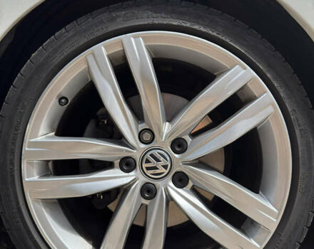 Белый Фольксваген Гольф, объемом двигателя 1.97 л и пробегом 135 тыс. км за 15300 $, фото 6 на Automoto.ua