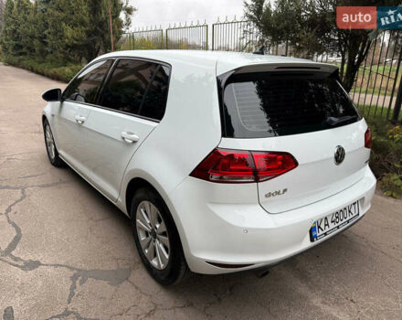 Белый Фольксваген Гольф, объемом двигателя 1.6 л и пробегом 172 тыс. км за 10900 $, фото 6 на Automoto.ua