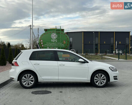 Белый Фольксваген Гольф, объемом двигателя 1.4 л и пробегом 240 тыс. км за 14000 $, фото 1 на Automoto.ua