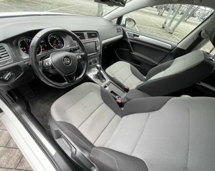 Фольксваген Гольф 2014 в Дрогобыче на Automoto.ua Белый Фольксваген Гольф, объемом двигателя 0 л и пробегом 96 тыс. км за 8750 $, фото 19 на Automoto.ua