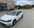 Белый Фольксваген Гольф, объемом двигателя 0 л и пробегом 105 тыс. км за 9500 $, фото 1 на Automoto.ua