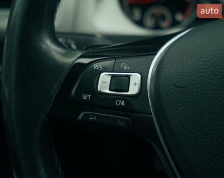 Белый Фольксваген Гольф, объемом двигателя 1.97 л и пробегом 210 тыс. км за 11900 $, фото 6 на Automoto.ua