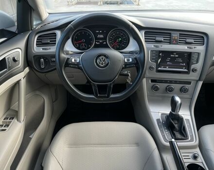 Белый Фольксваген Гольф, объемом двигателя 1.8 л и пробегом 115 тыс. км за 11500 $, фото 9 на Automoto.ua