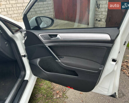 Білий Фольксваген Гольф, об'ємом двигуна 0 л та пробігом 165 тис. км за 9500 $, фото 34 на Automoto.ua