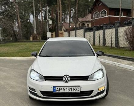 Белый Фольксваген Гольф, объемом двигателя 1.6 л и пробегом 305 тыс. км за 10900 $, фото 4 на Automoto.ua