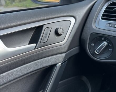 Белый Фольксваген Гольф, объемом двигателя 0 л и пробегом 167 тыс. км за 9500 $, фото 13 на Automoto.ua