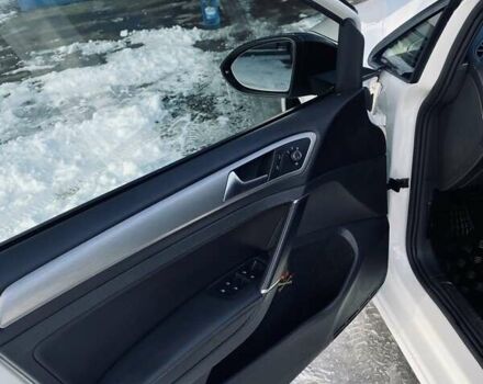 Белый Фольксваген Гольф, объемом двигателя 1.8 л и пробегом 186 тыс. км за 11500 $, фото 6 на Automoto.ua