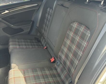 Білий Фольксваген Гольф, об'ємом двигуна 2 л та пробігом 137 тис. км за 12500 $, фото 3 на Automoto.ua