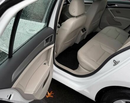 Белый Фольксваген Гольф, объемом двигателя 1.8 л и пробегом 71 тыс. км за 2500 $, фото 10 на Automoto.ua