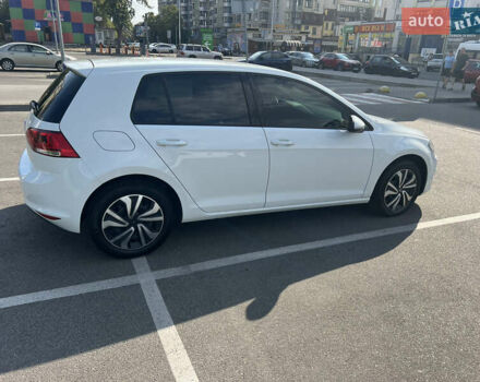 Белый Фольксваген Гольф, объемом двигателя 1.6 л и пробегом 250 тыс. км за 11700 $, фото 18 на Automoto.ua