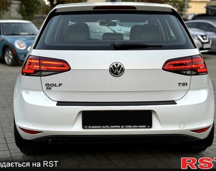 Белый Фольксваген Гольф, объемом двигателя 1.8 л и пробегом 142 тыс. км за 13500 $, фото 2 на Automoto.ua