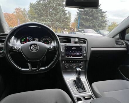 Білий Фольксваген Гольф, об'ємом двигуна 0 л та пробігом 150 тис. км за 9400 $, фото 10 на Automoto.ua